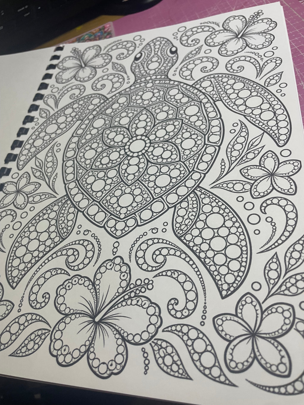 Adult Colouring Book | 25 Intricate Fantasy, Butterfly, Floral & Manda ...